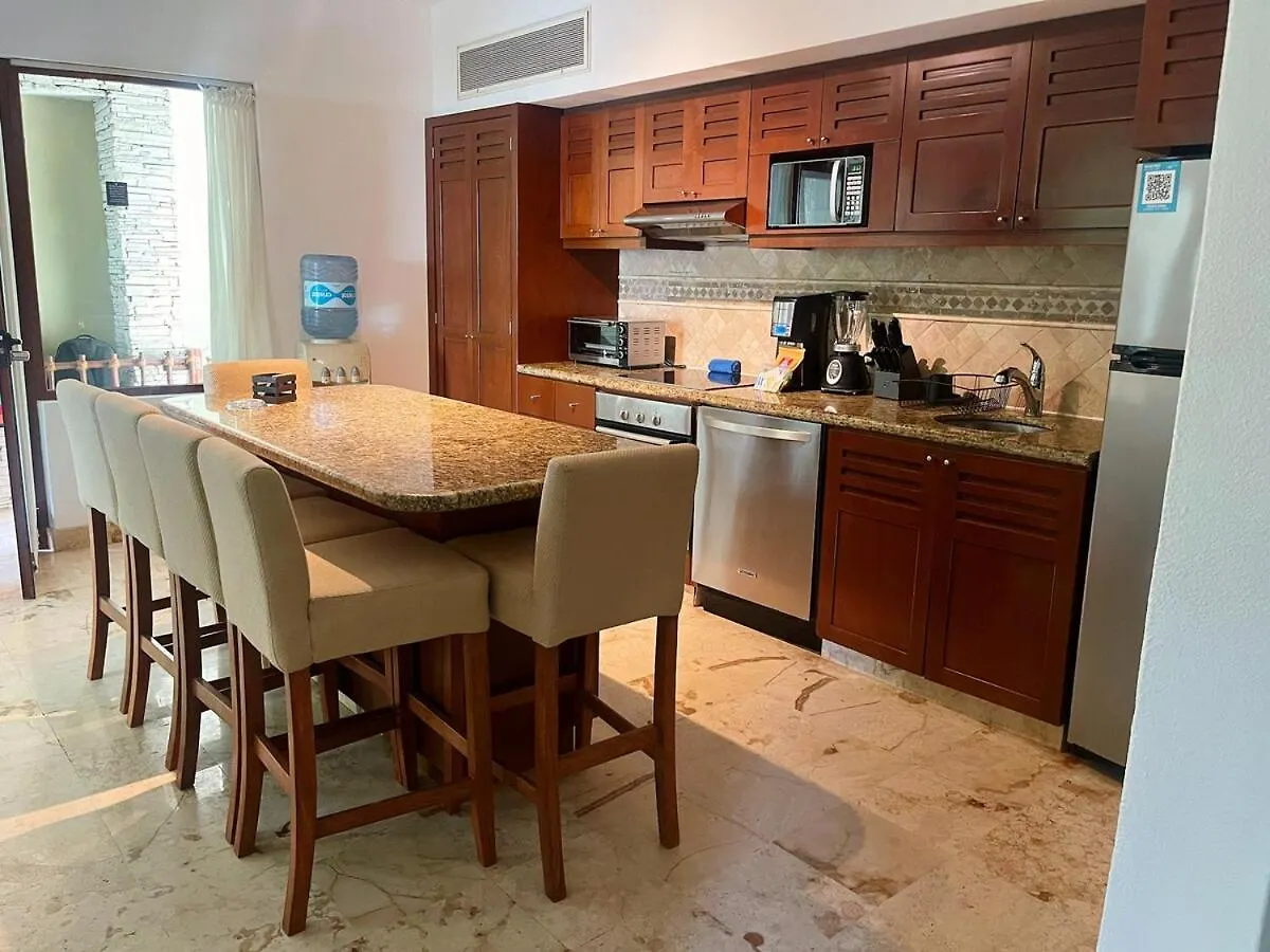 2Br Kobah 1 Block To Beach & 5Th Pool Gym Tulum