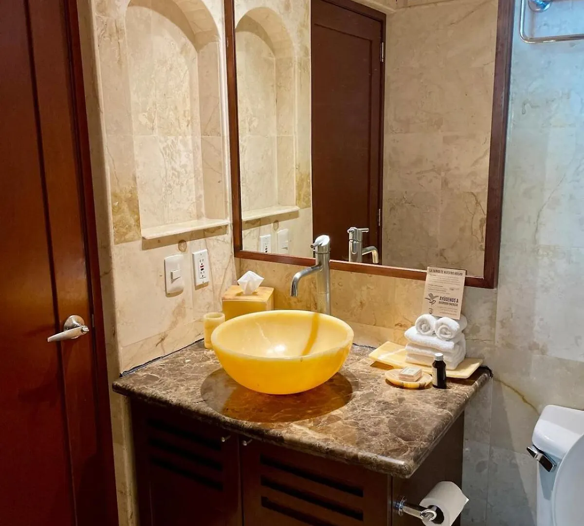 2Br Kobah 1 Block To Beach & 5Th Pool Gym Tulum
